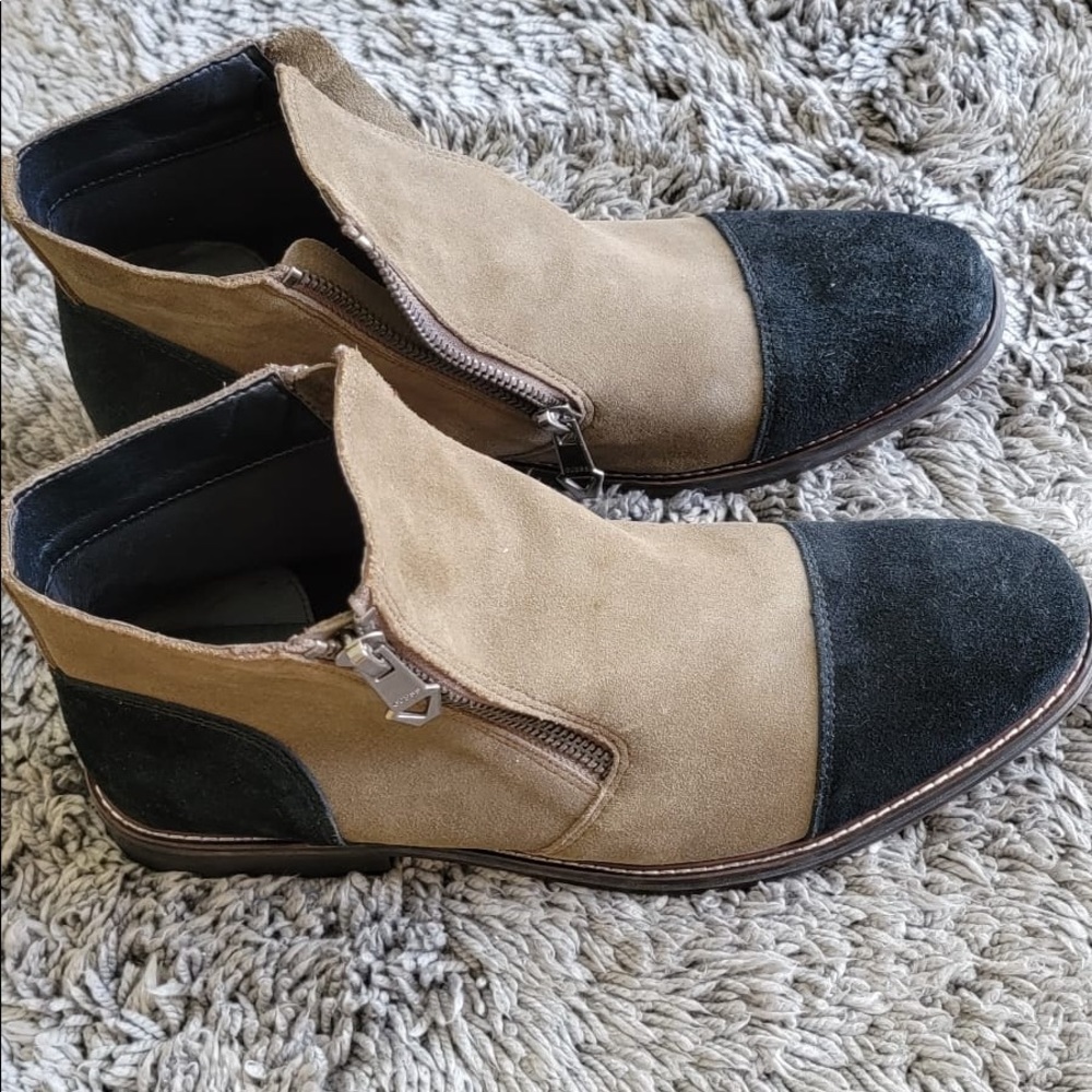 Guess mens boots .. like new only use twice.: